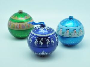 Bola de lata redonda